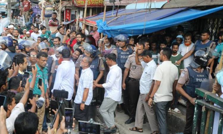 জাসদ কার্যালয়ে তালা দিল পুলিশ, আটক দুই শতাধিক