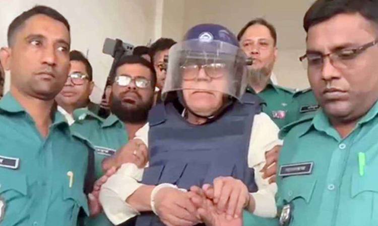 সাক্ষীকে দিয়ে জোর করে নাম বলাচ্ছেন প্রসিকিউটর