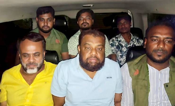 বগুড়া জেলা স্বেচ্ছাসেবক লীগের সভাপতি সাহিনসহ ৪ নেতা গ্রেপ্তার