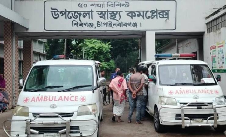 চাঁপাইনবাবগঞ্জে ভুটভুটি উল্টে বাবা-ছেলেসহ নিহত ৩