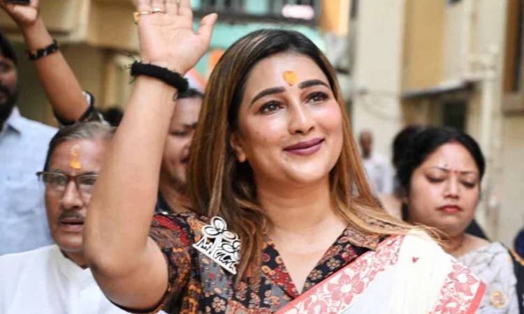 রাজনীতিবিদদের চামড়া গণ্ডারের: সায়ন্তিকার