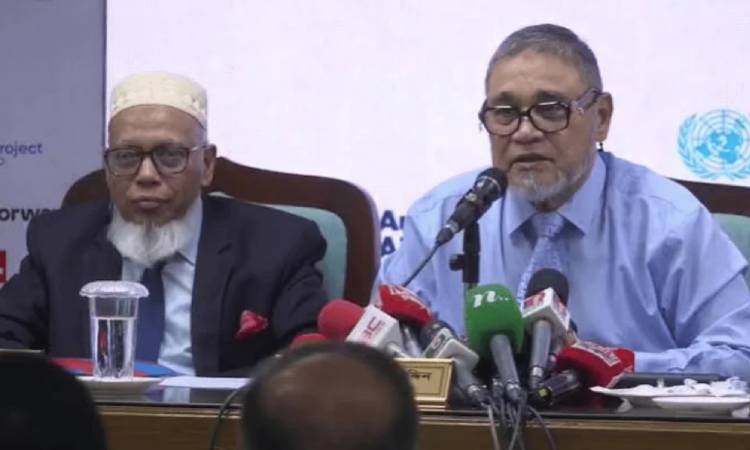 গণতন্ত্র সুসংহত করতে নারীর অংশগ্রহণ নিশ্চিত করতে হবে: সিইসি