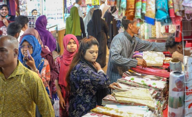 মার্কেট-দোকানপাট খোলা সকাল ১১টা থেকে রাত ১০টা