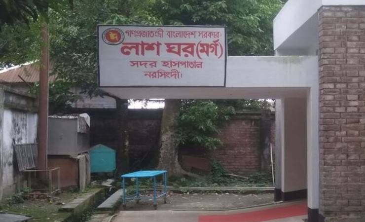 রায়পুরায় ট্রেনের ধাক্কায় অজ্ঞাত যুবকের মৃত্যু