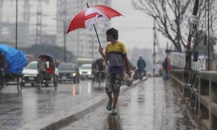 ঢাকায় বৃষ্টির শঙ্কা, কমতে পারে তাপমাত্রা