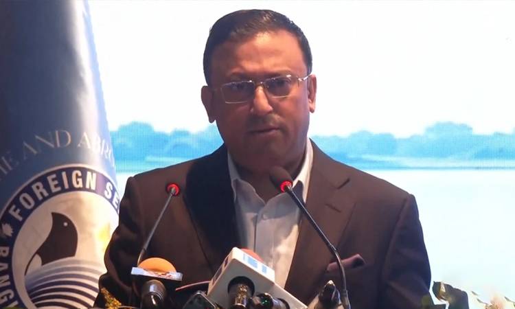 মক্কা-মদিনা ইস্যুতে কোনো ছাড় নয়, সৌদিকে যেকোনো সহযোগিতায় প্রস্তুত ঢাকা