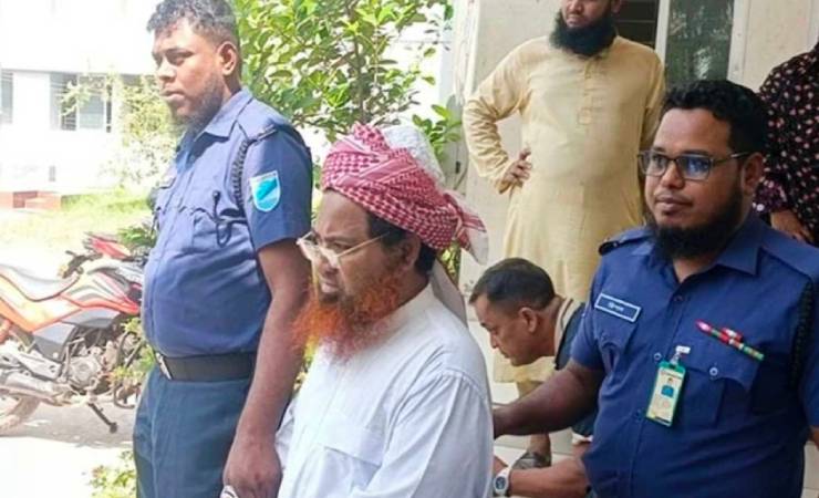 ঝাড়ফুঁকের নামে কিশোরীকে ধর্ষণচেষ্টা, মাদরাসার অধ্যক্ষ গ্রেফতার