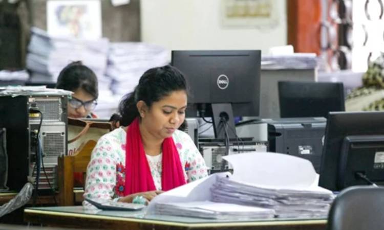 আজ সরকারি অফিস-আদালত-ব্যাংক খোলা