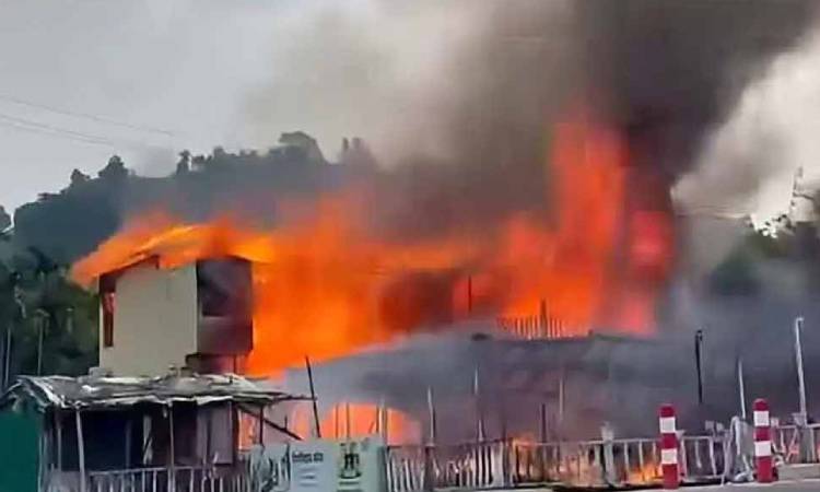 কক্সবাজারে রিসোর্টে আগুনে নিহত বেড়ে ১০