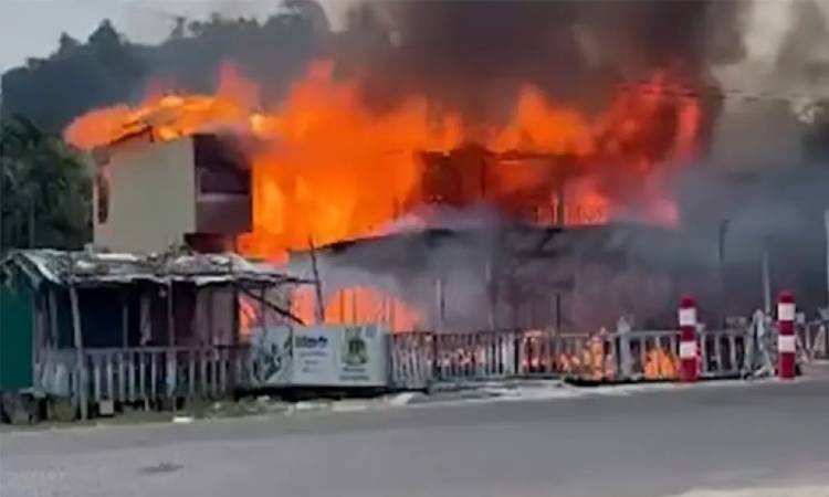 কক্সবাজারে রিসোর্টে আগুন, পরিচয় মিলল মারা যাওয়া একই পরিবারের ৬ জনের