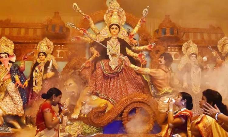 মহানবমী আজ, সন্ধ্যায় দেবীদুর্গার ‘মহাআরতি’