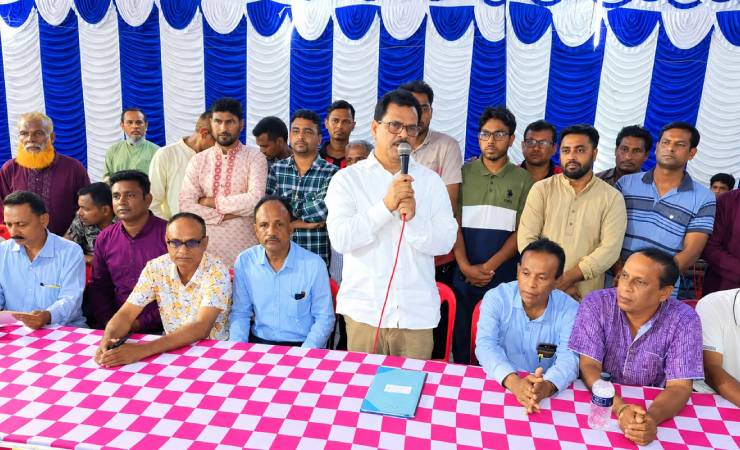 তালায় তিন দিনে ৭০ পূজামণ্ডপ পরিদর্শন করলেন জেলা পরিষদ প্রশাসক হাবিব