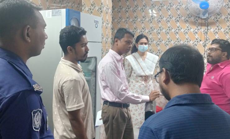 পাবনায় চিকিৎসা-বর্জ্য ব্যবস্থাপনায় অনিয়ম, প্রতিষ্ঠানকে জরিমানা