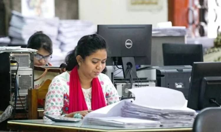 সব অফিস-আদালত-ব্যাংক খুলছে আজ